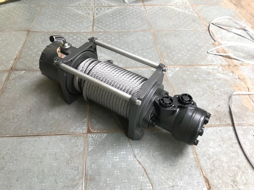 Tời Runva 4.5 tấn HWX10000