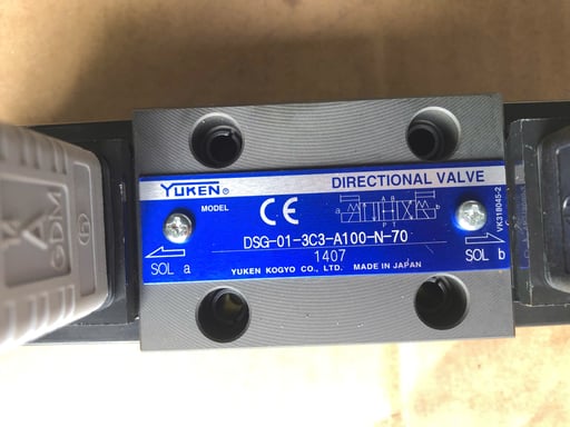 Van DSG-01-3C3-A100-N-70